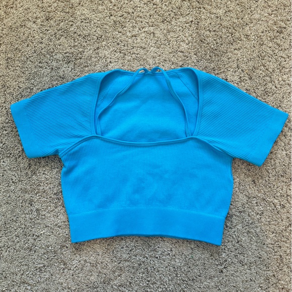 Blue top - Picture 2 of 6